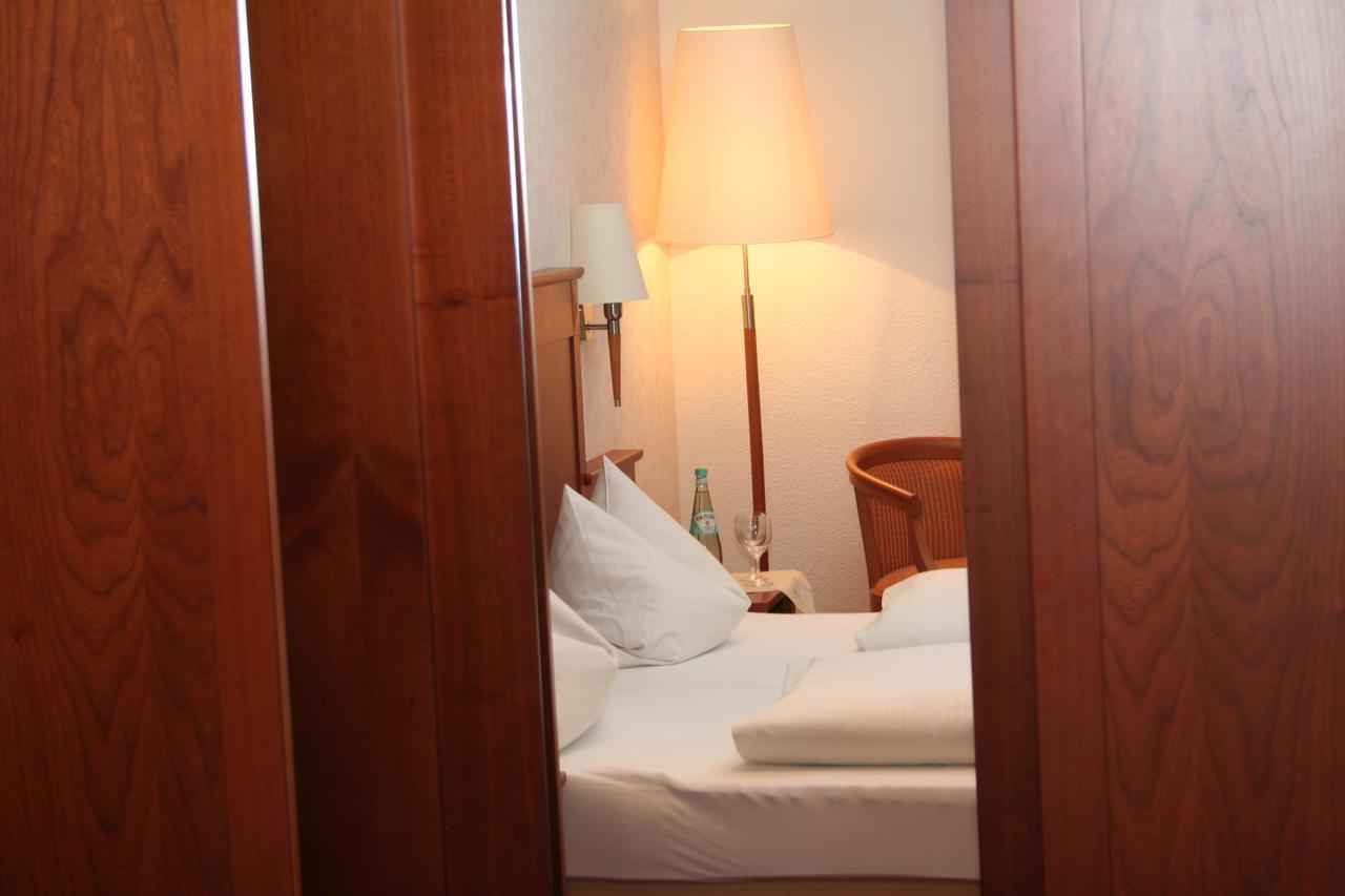Gasthof & Hotel Goldene Krone Iphofen Dış mekan fotoğraf