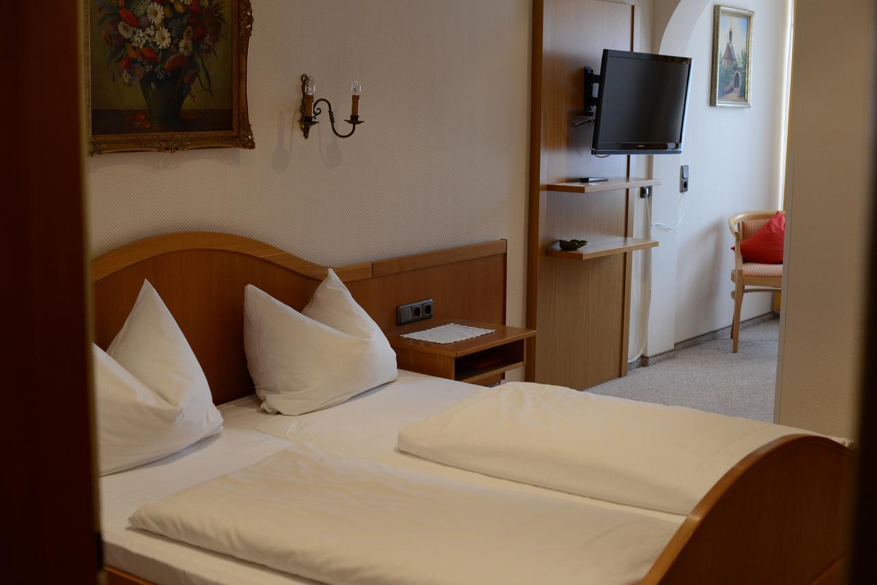 Gasthof & Hotel Goldene Krone Iphofen Dış mekan fotoğraf