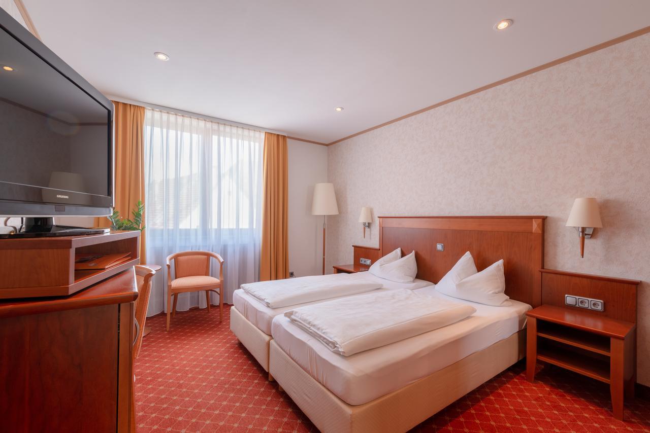 Gasthof & Hotel Goldene Krone Iphofen Dış mekan fotoğraf